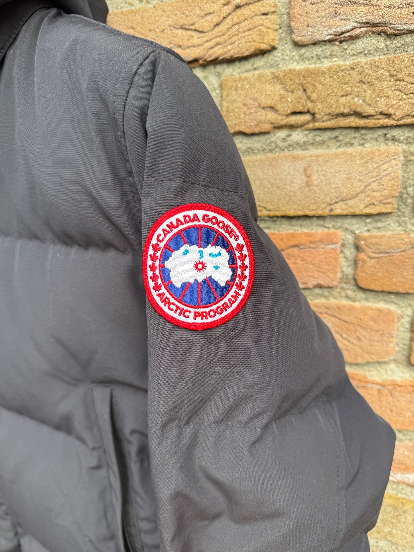 Canada Goose Wyndham Parka - XL