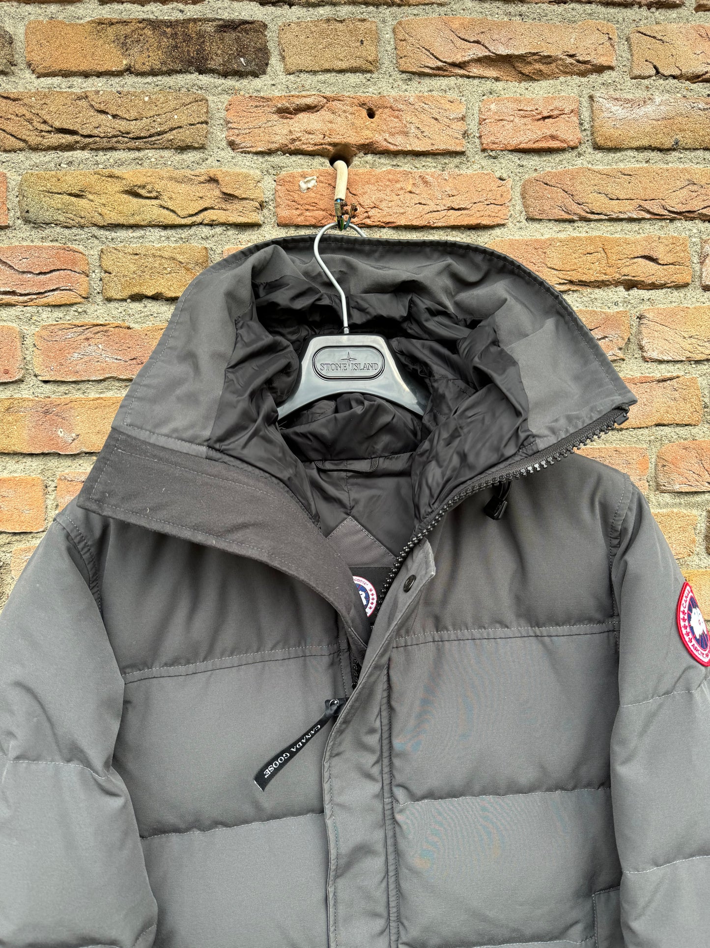 Canada Goose MacMillan Parka - M