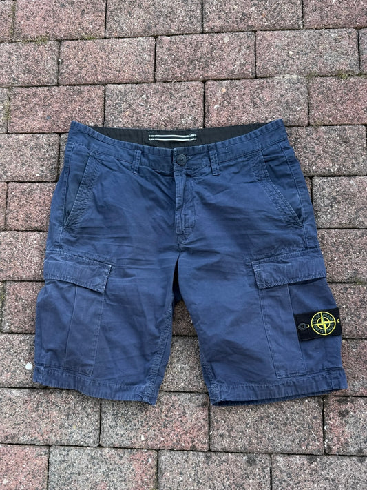Stone Island Cargo Shorts - W32