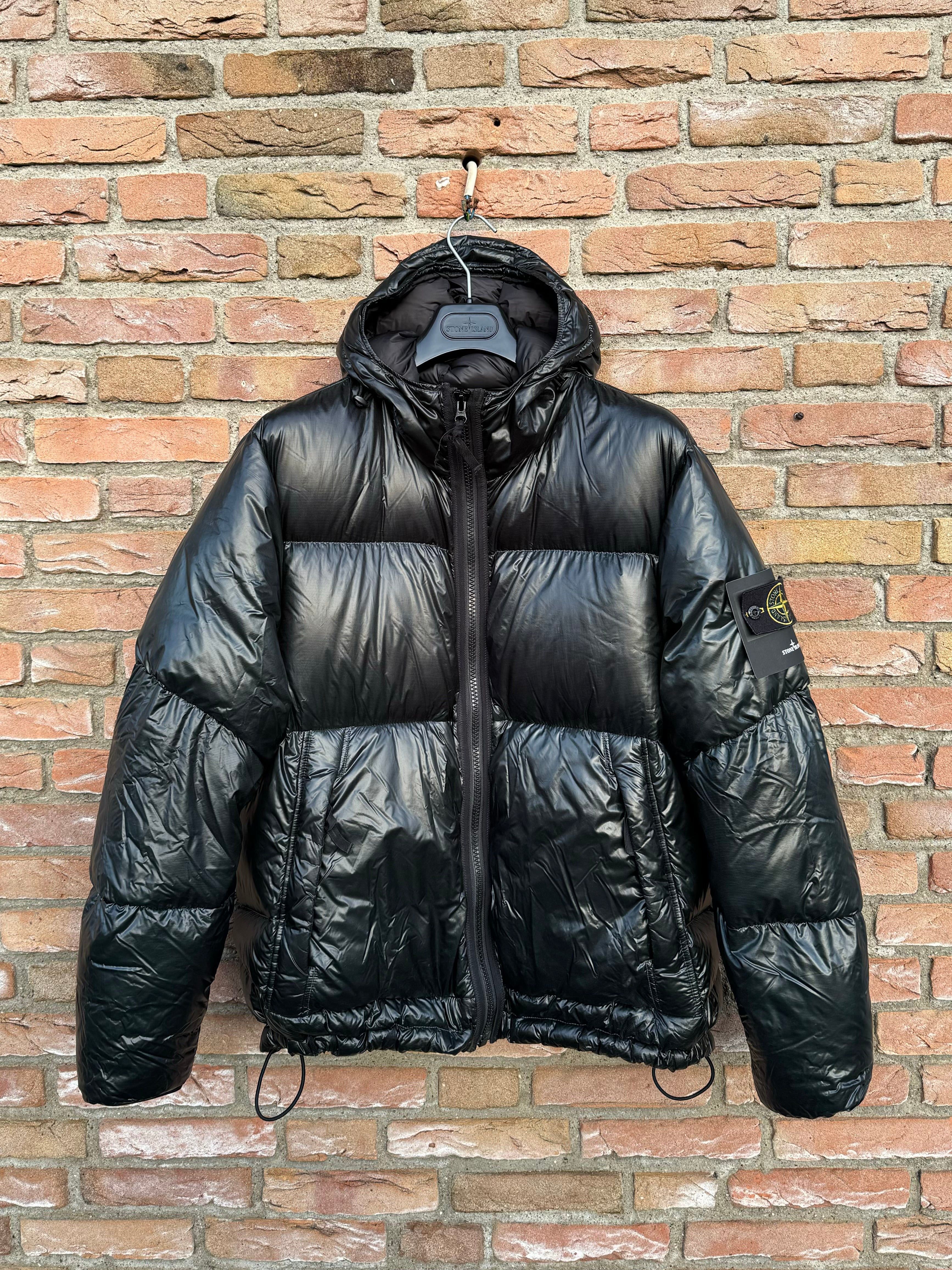 Stone island pertex quantum y hooded down jacket deals