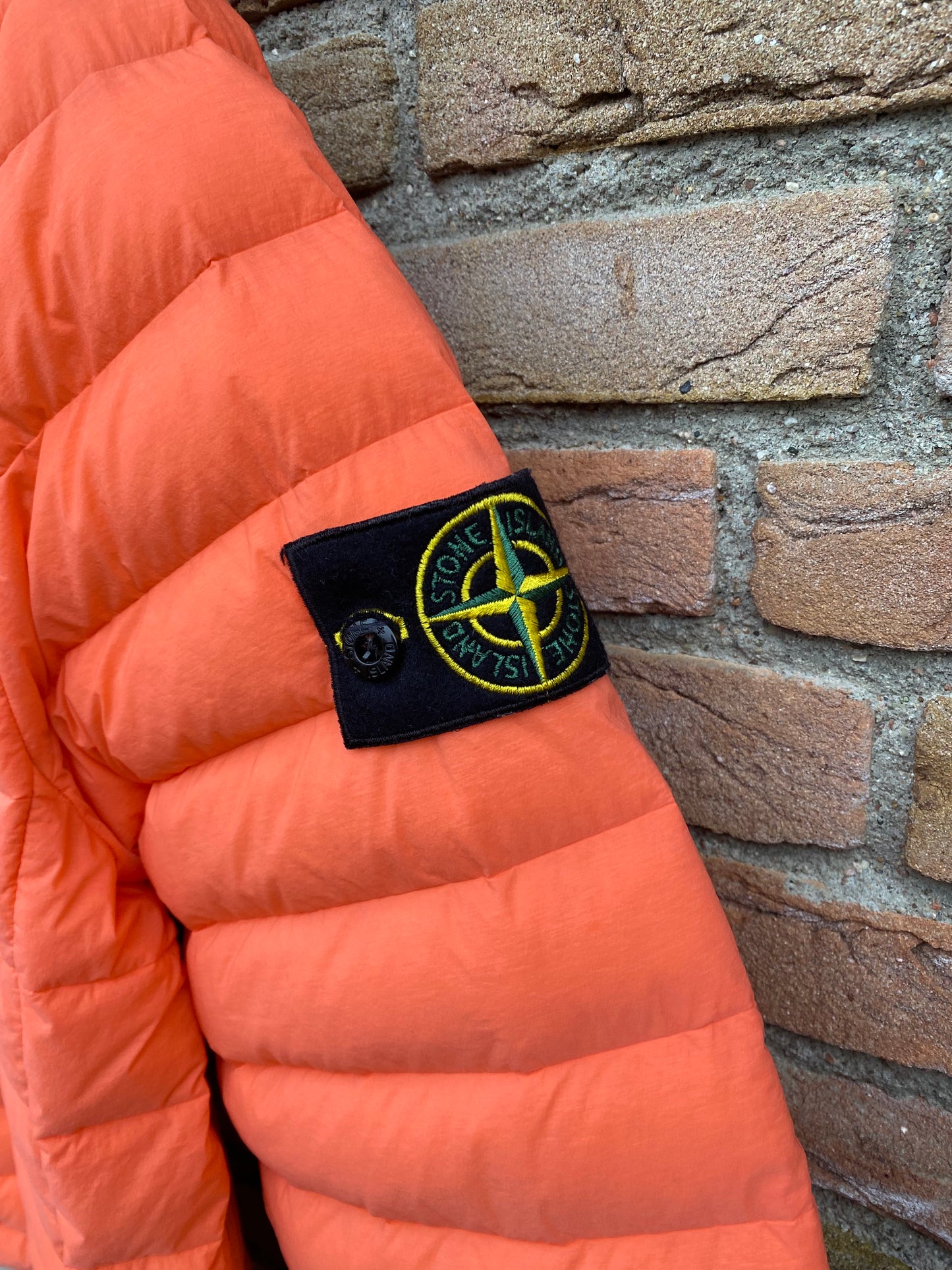 Stone Island Loom Woven Down Chambers Stretch Nylon-TC Jacket - M