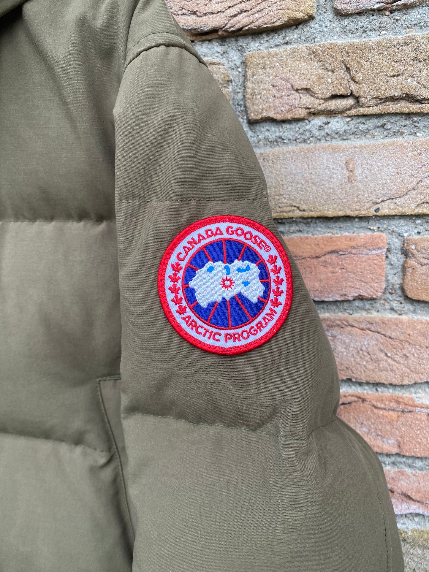 Canada Goose Wyndham Parka - L