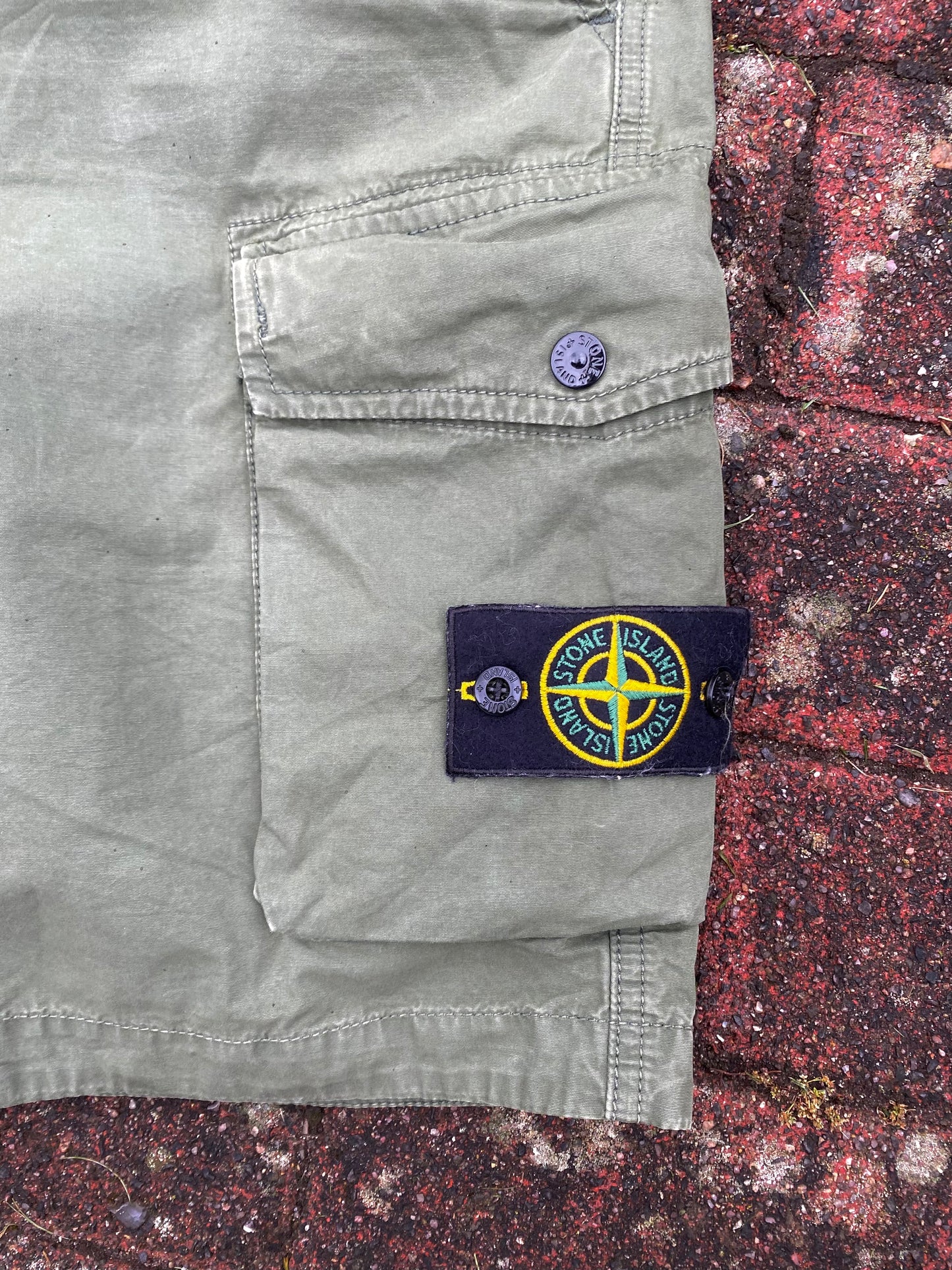 Stone Island Cargo Shorts - W32