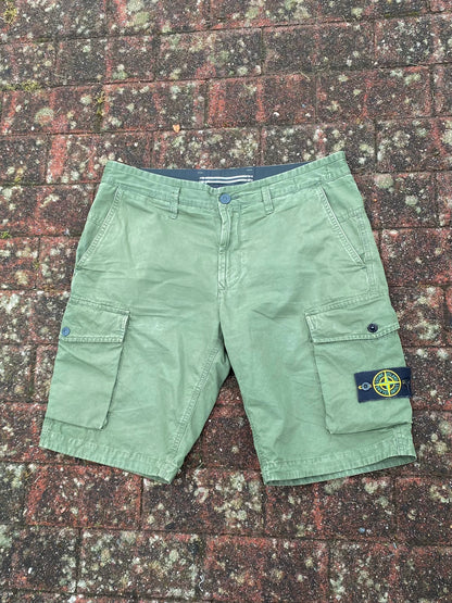 Stone Island Cargo Shorts - W32