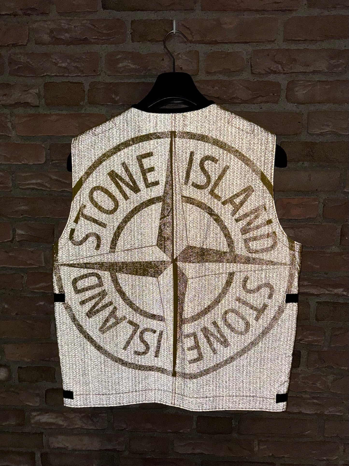 Stone Island Needle Punched Reflective Weste - L