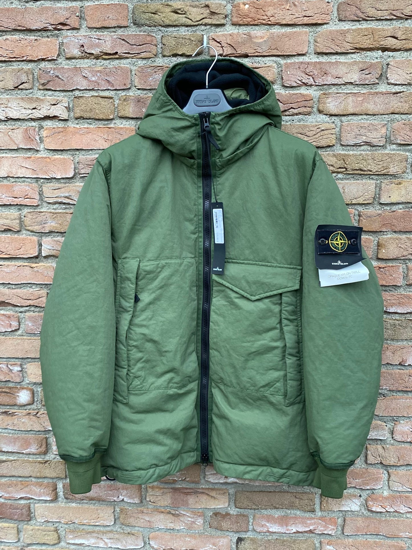 Stone Island Opaque Nylon Daunenjacke - L