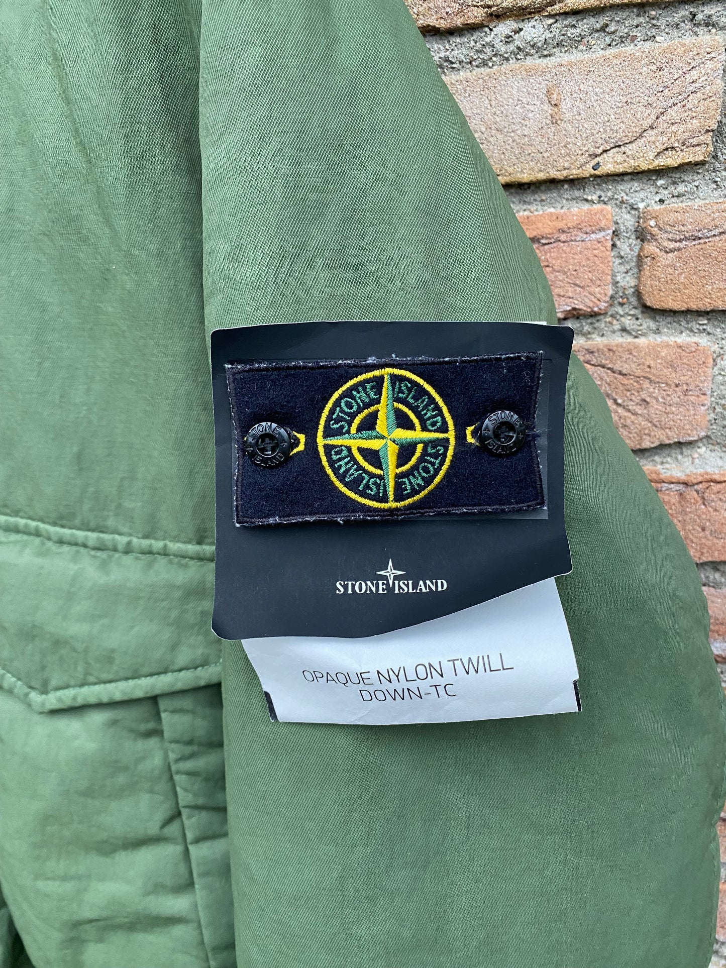 Stone Island Opaque Nylon Daunenjacke - L