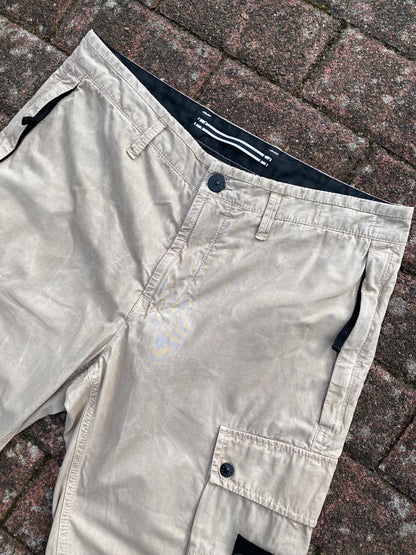 Stone Island Cargo Shorts - W32