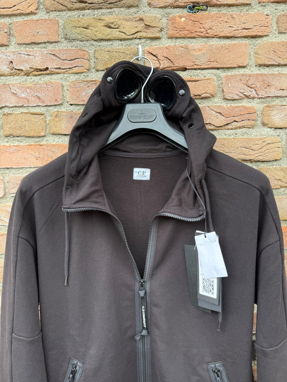 C.P. Company Zipped Goggle Hoodie - L