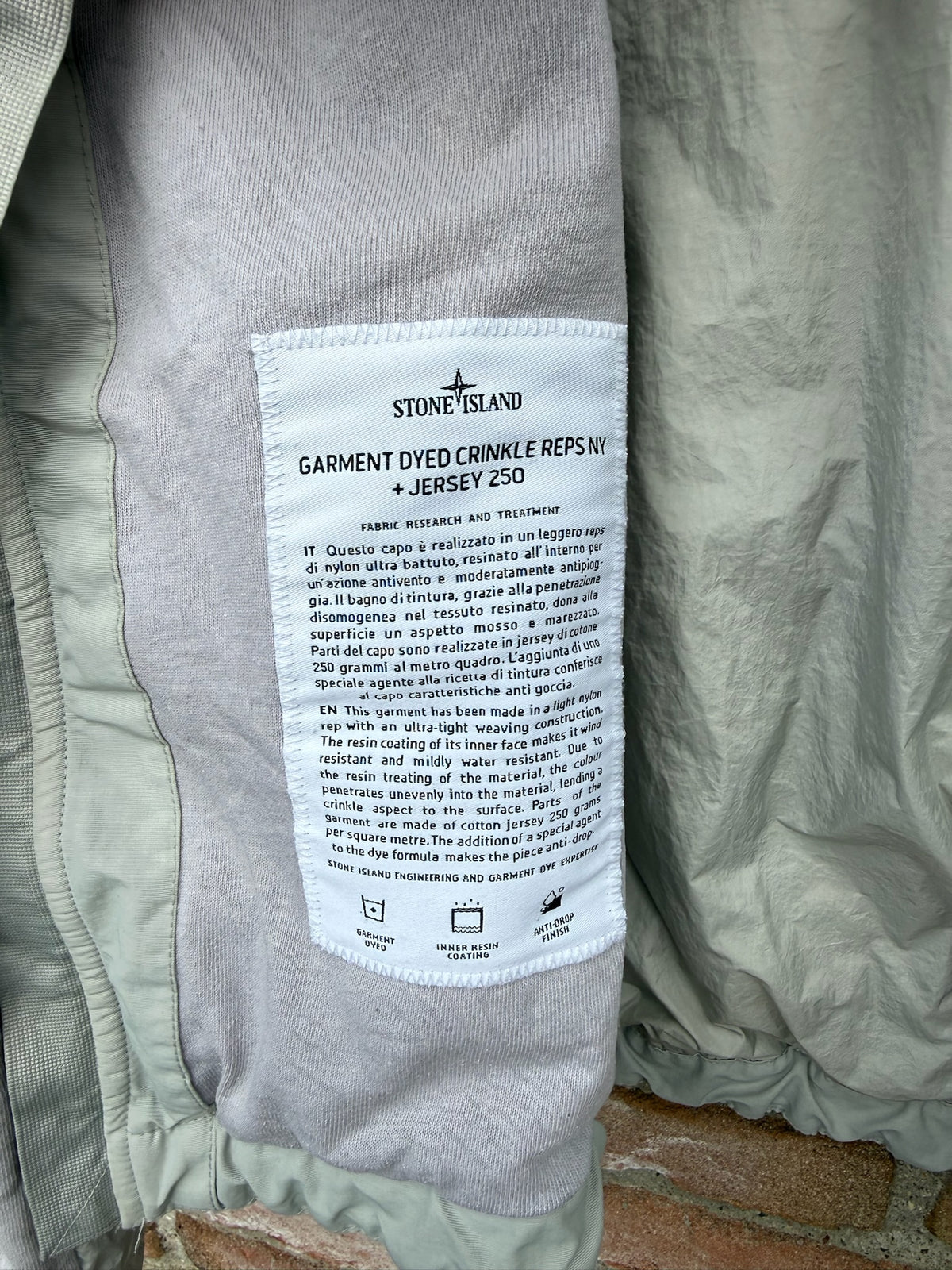 Stone Island Garment Dyed Crinkle Reps NY + Jersey 250 Jacket - M