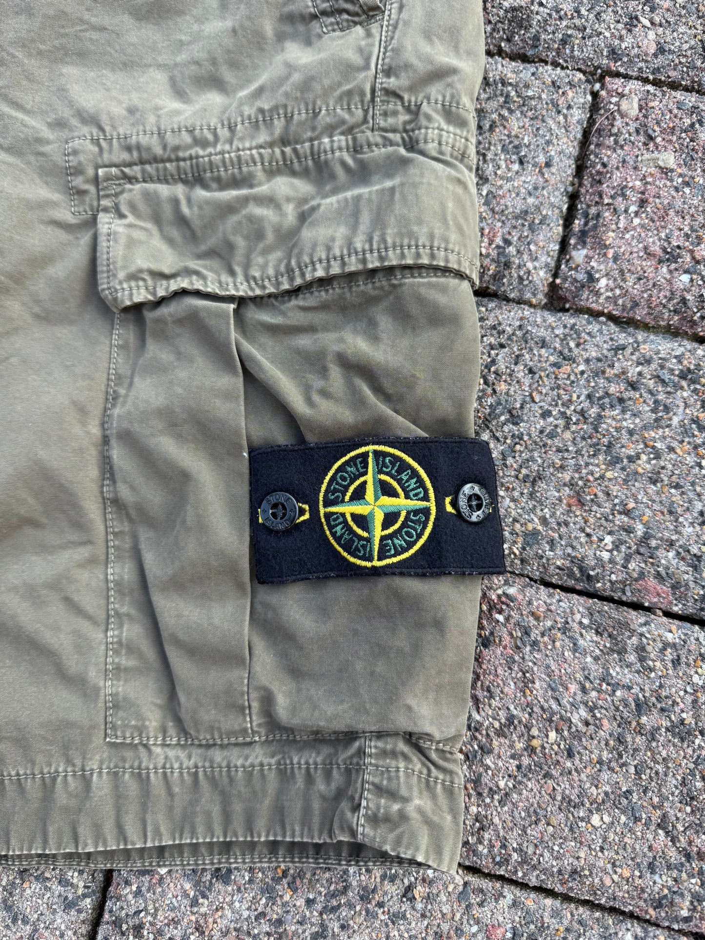 Stone Island Cargo Shorts - W30