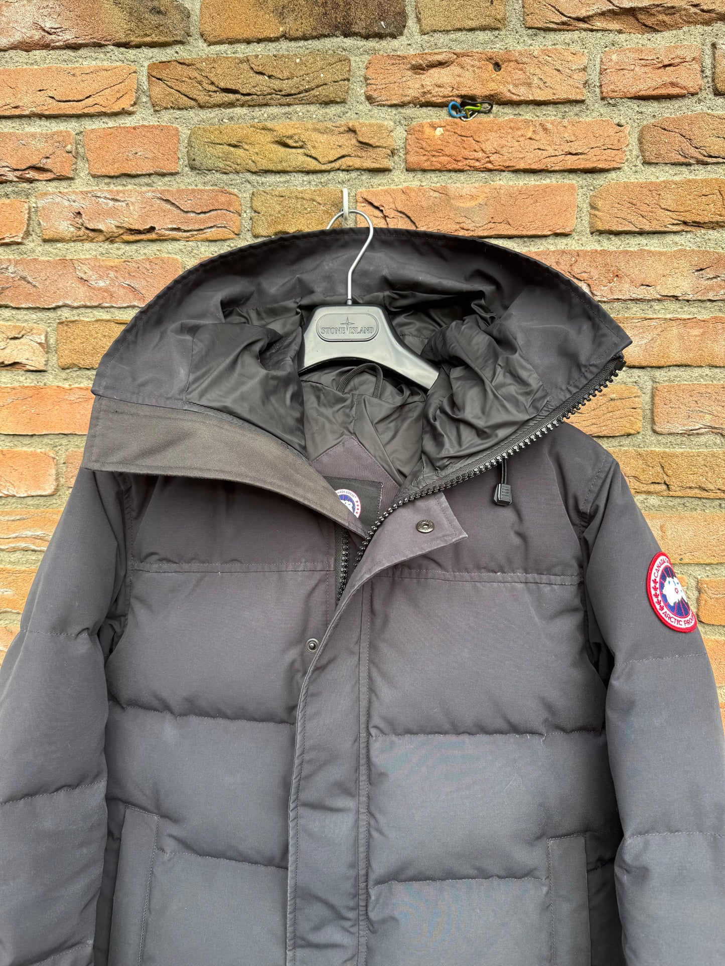Canada Goose MacMillan Parka - M