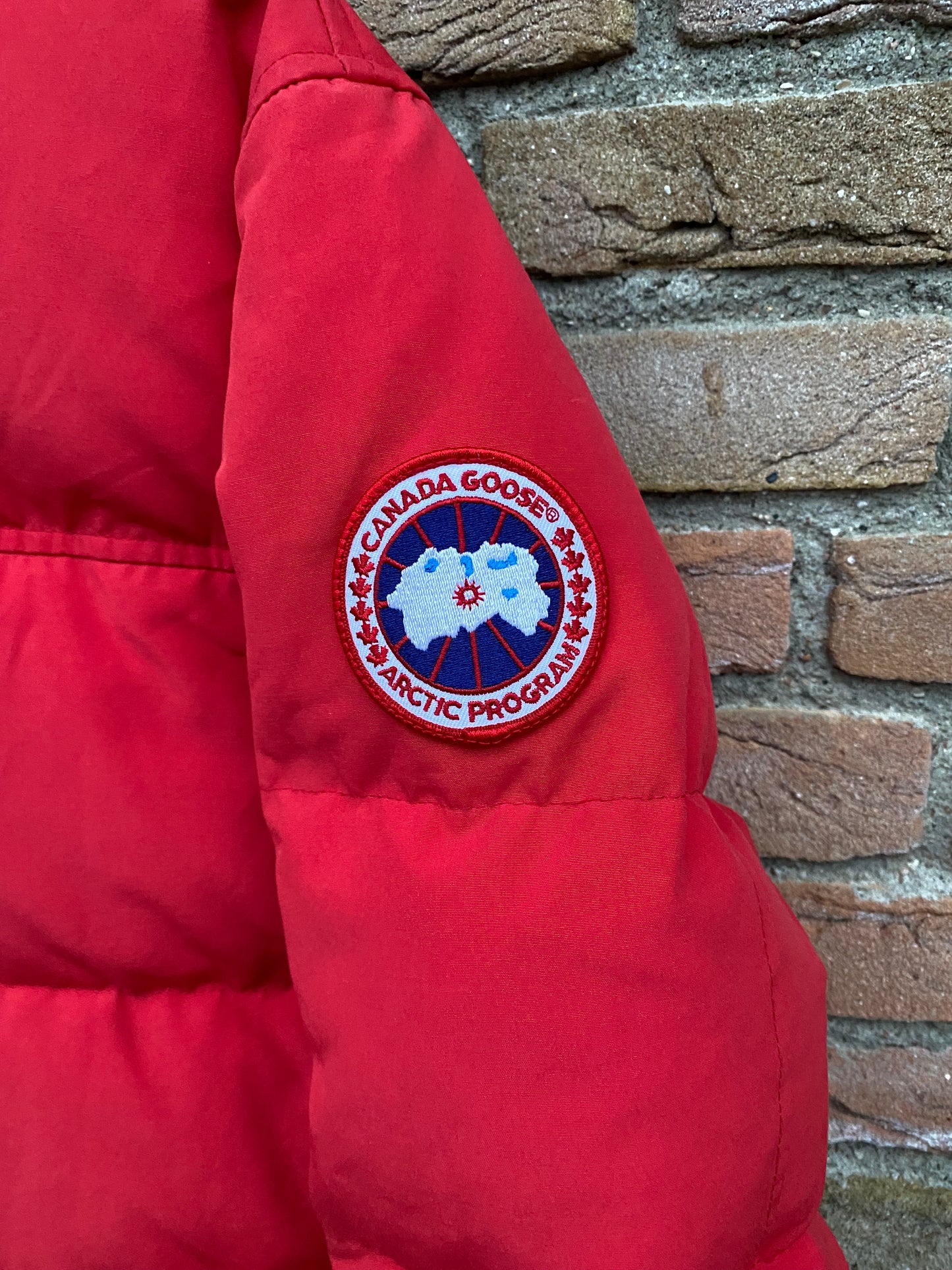 Canada Goose MacMillan Parka - M