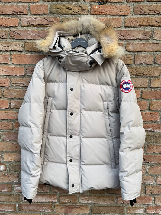 Canada Goose Wyndham Parka - M