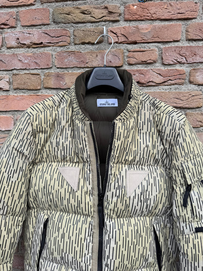Stone Island Naslan Light Watro Camo Reflective Down Jacket - S