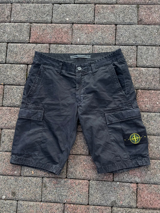 Stone Island Cargo Shorts - W31