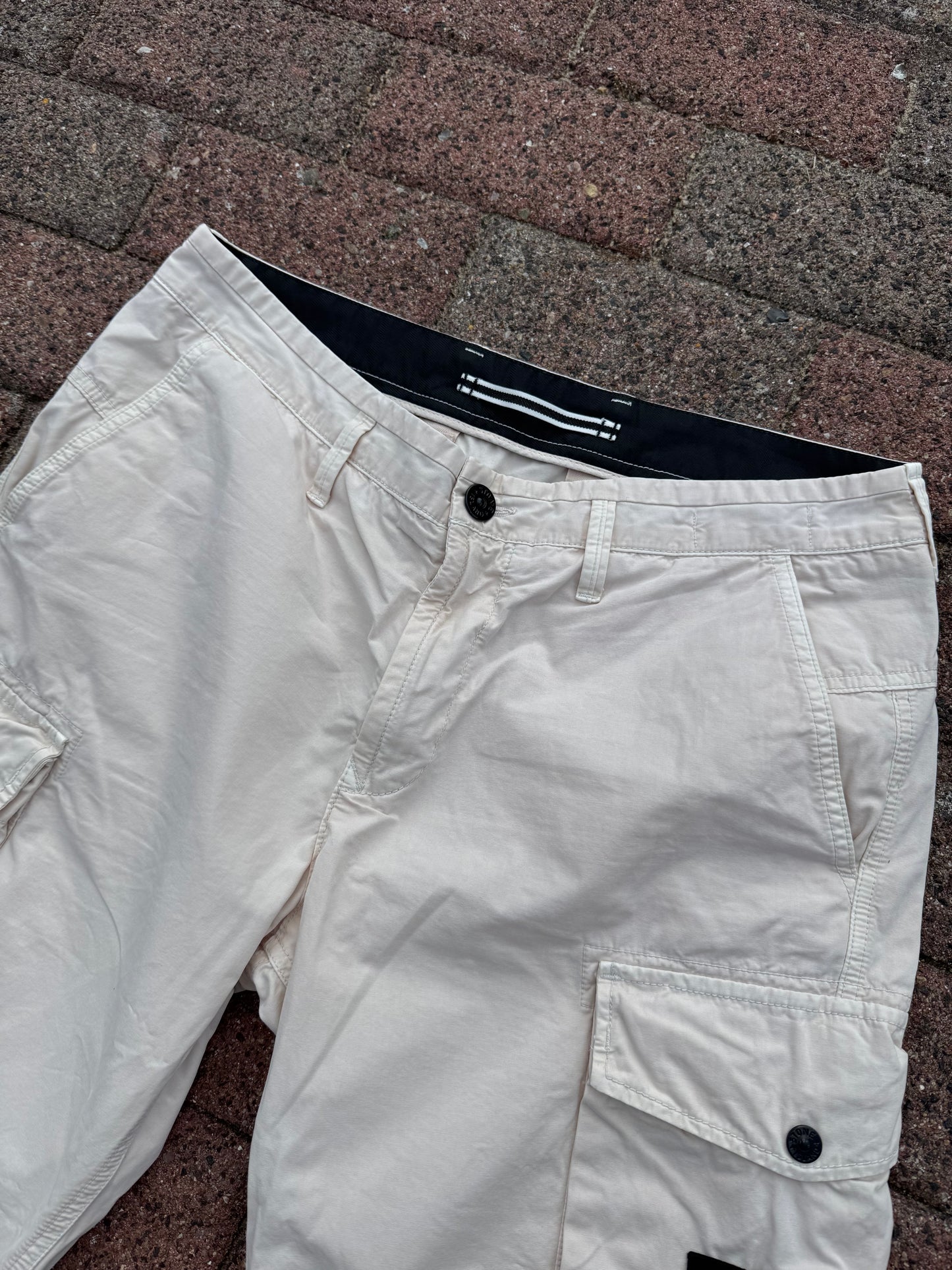 Stone Island Cargo Shorts - W33