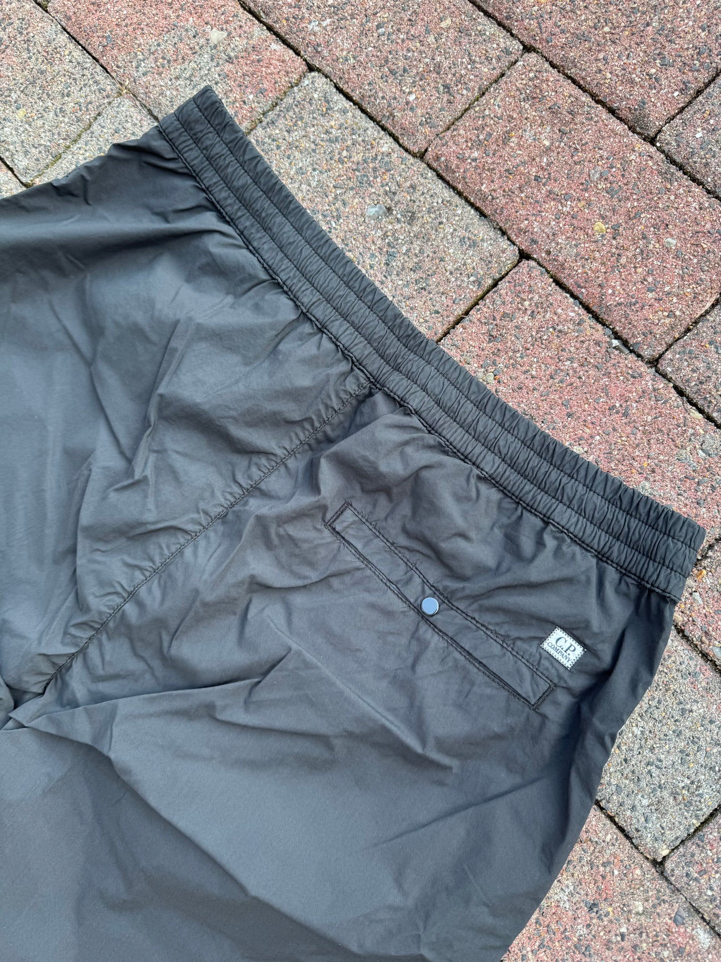 C.P. Company Cargo Shorts - L