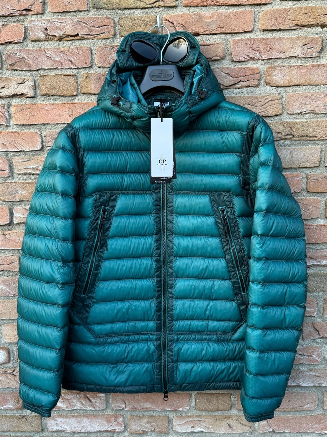 C.P. Company D.D. Shell Goggle Down Jacket - M