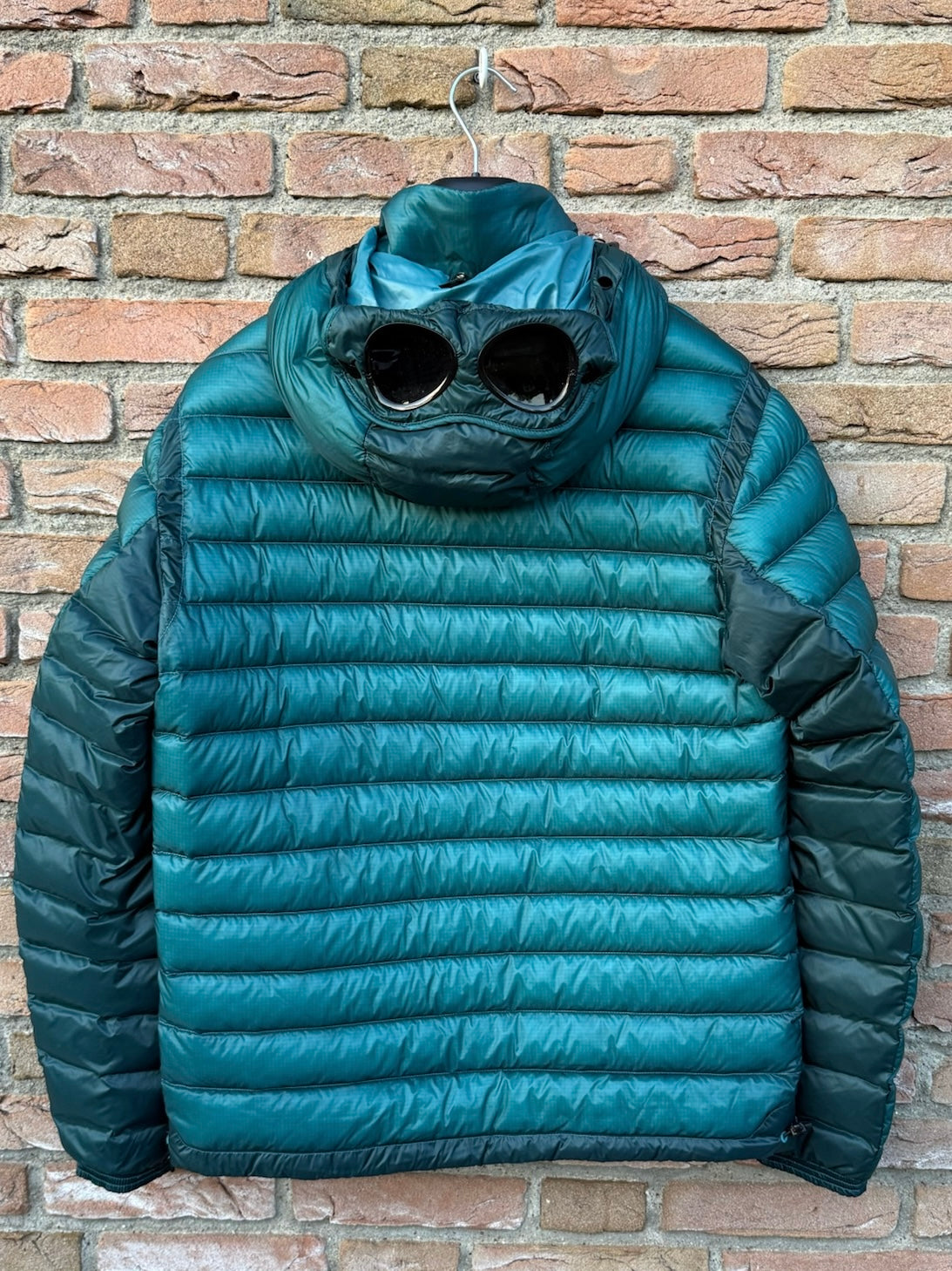 C.P. Company D.D. Shell Goggle Down Jacket - M