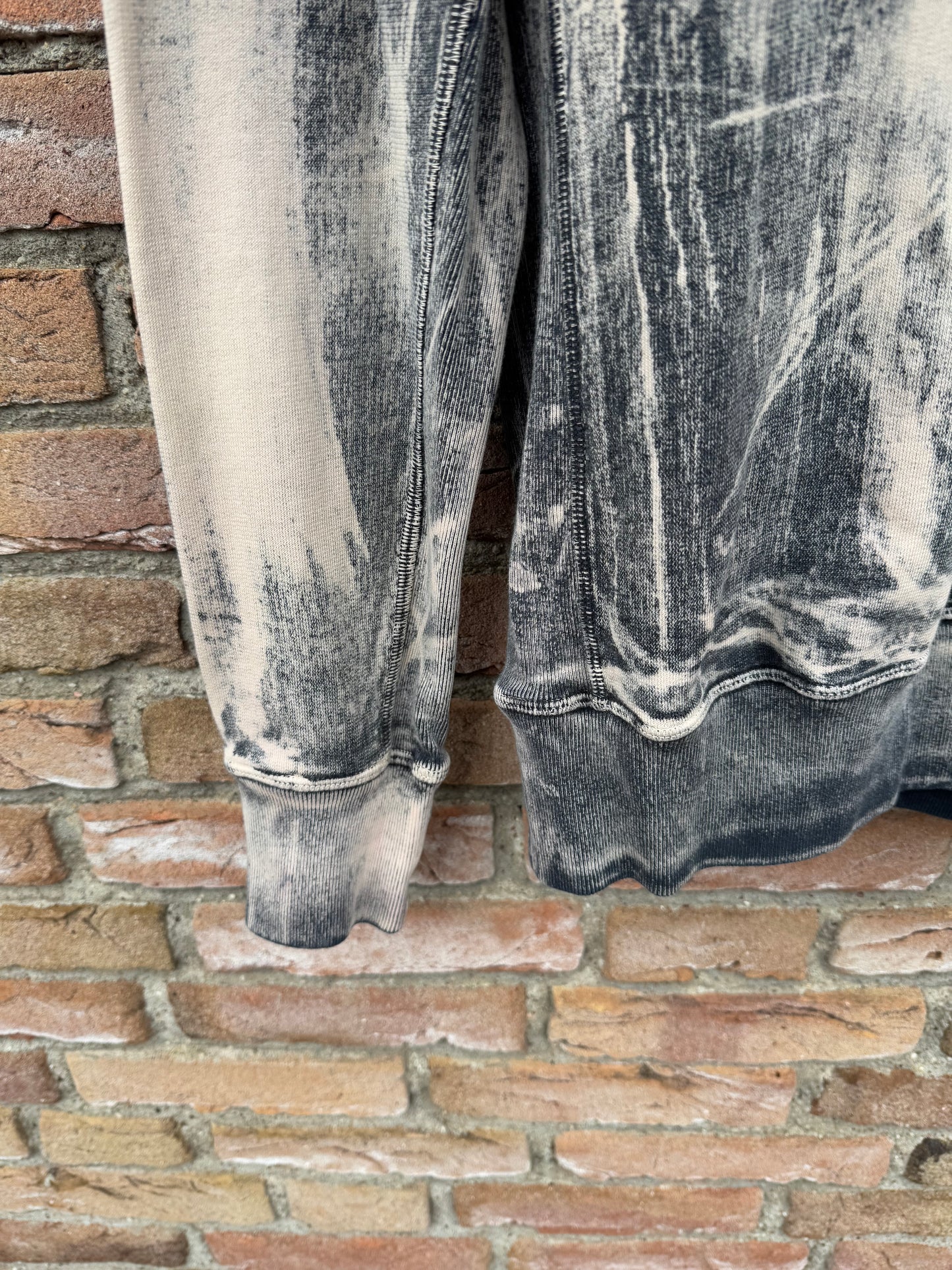 Stone Island Hand Corrosion Sweatshirt - M