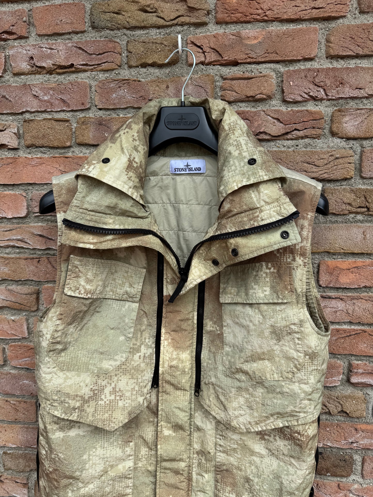 Stone Island Dissolving Grid Camo Nylon Primaloft Gilet - L