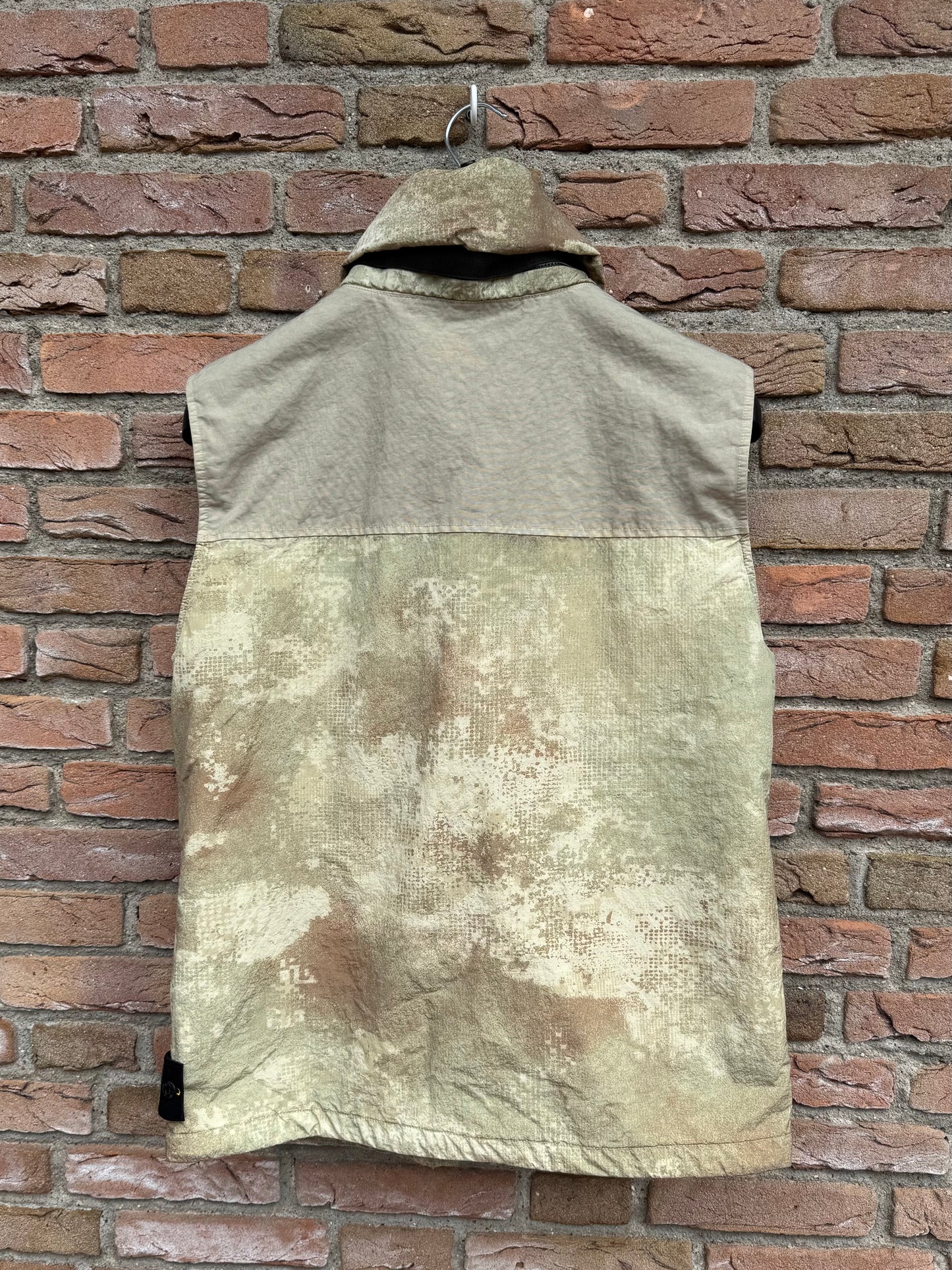 Stone Island Dissolving Grid Camo Nylon Primaloft Gilet - L