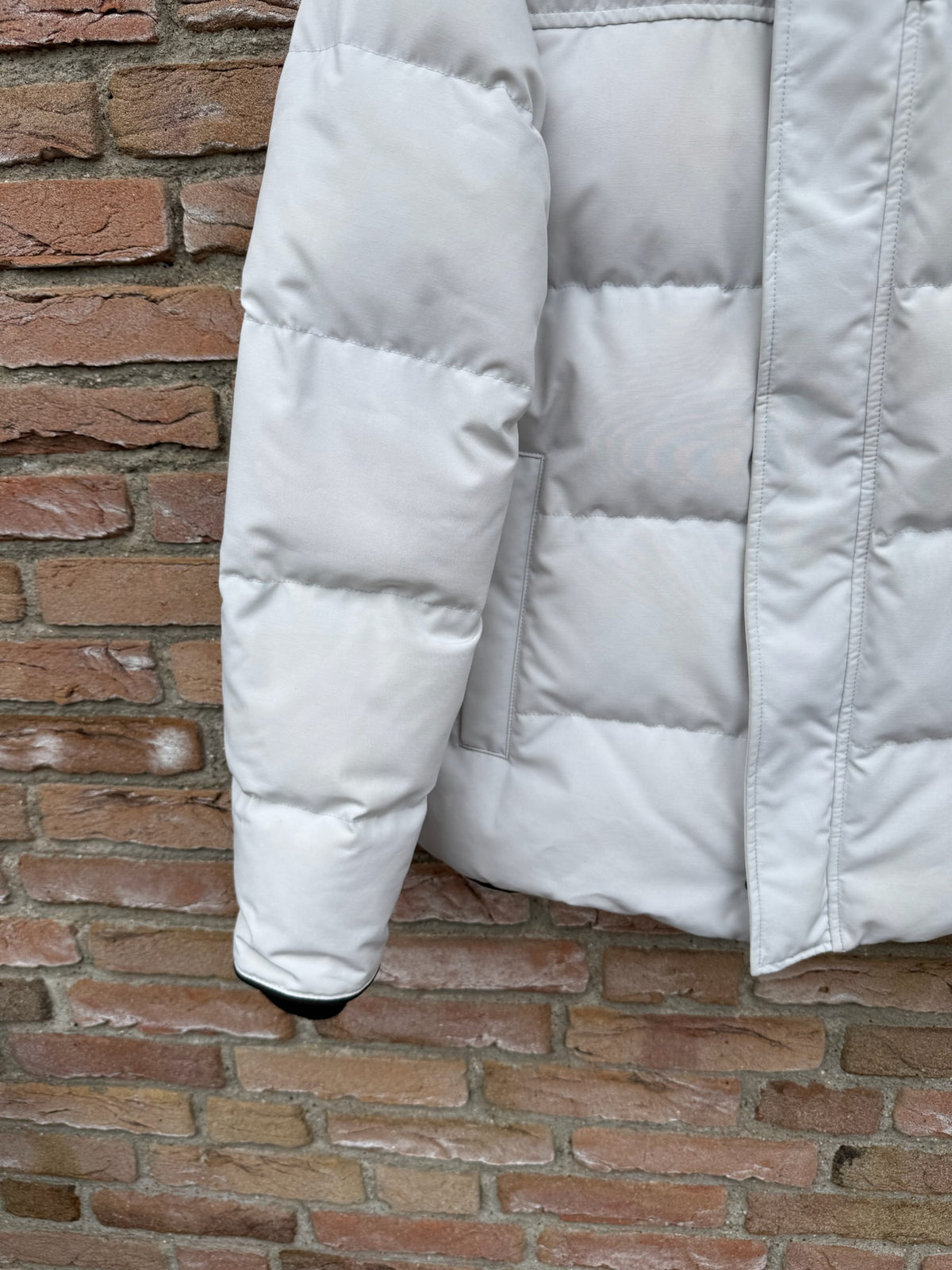 Canada Goose MacMillan Parka - M