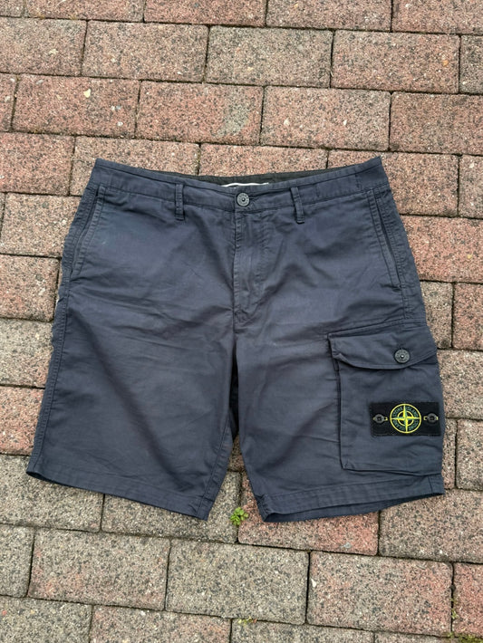 Stone Island Cargo Shorts - W33