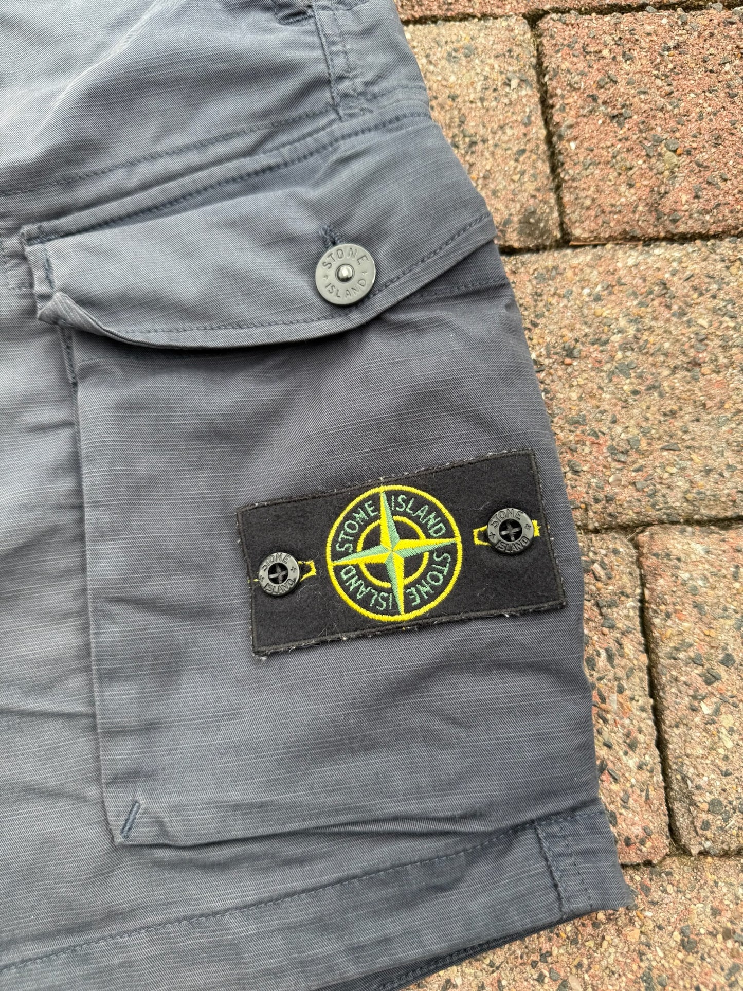 Stone Island Cargo Shorts - W33