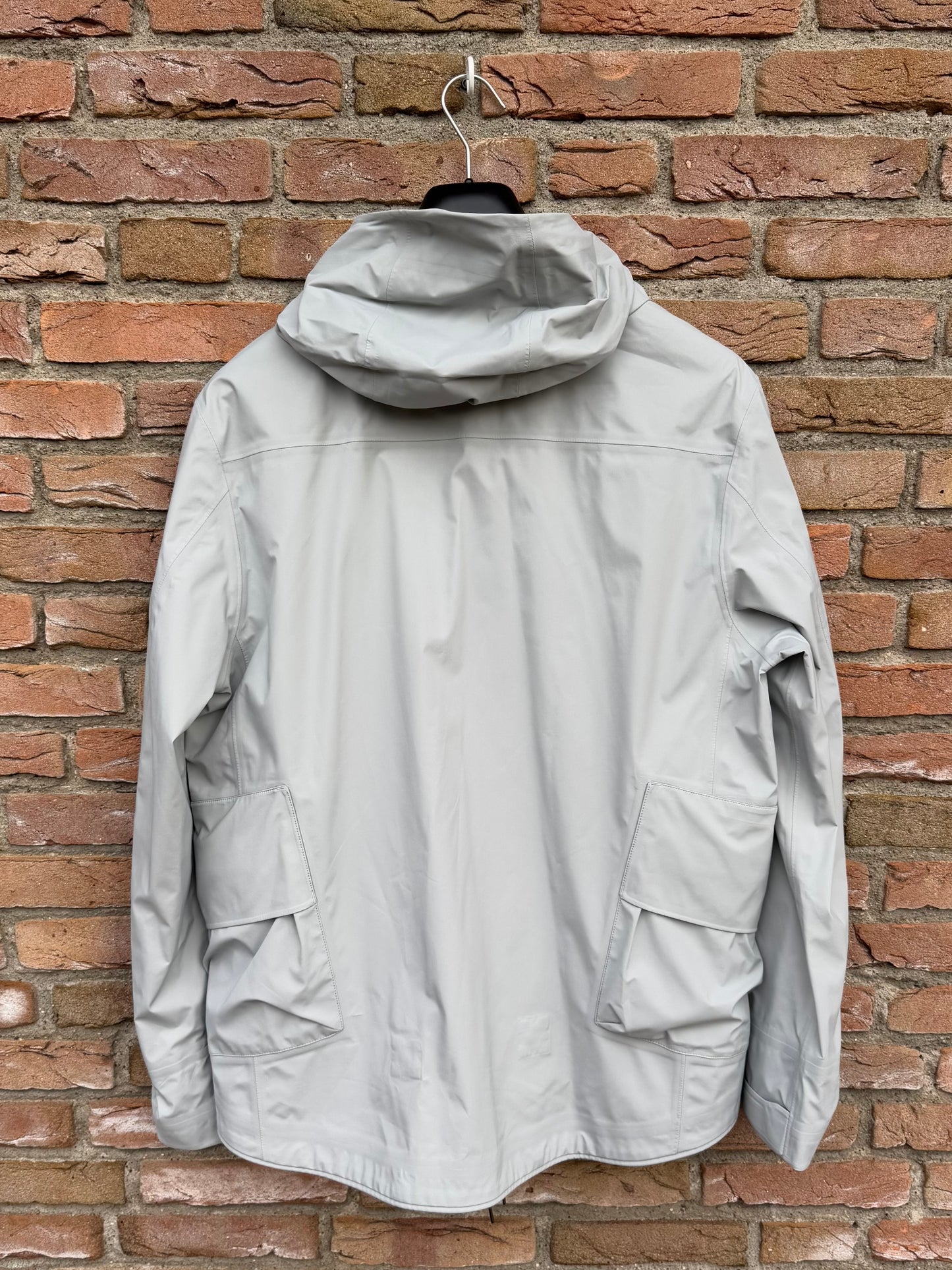 C.P. Company Metropolis Goretex Infinium Jacket - L