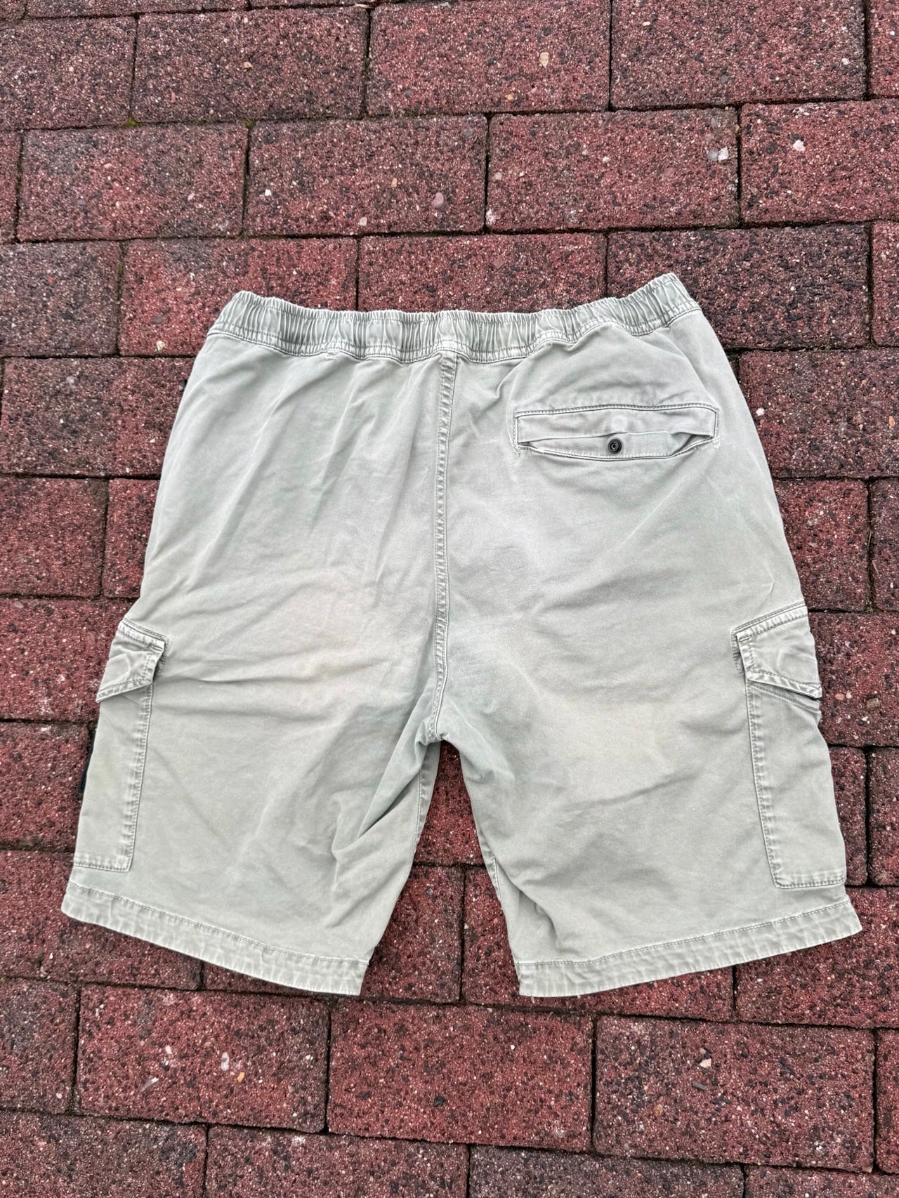 Stone Island Cargo Shorts - W30