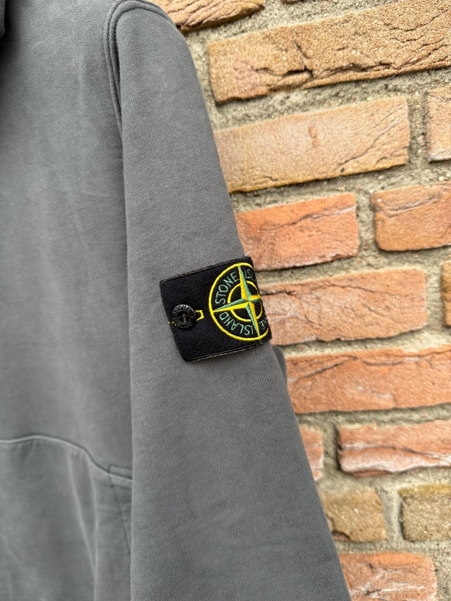 Stone Island Hoodie - L