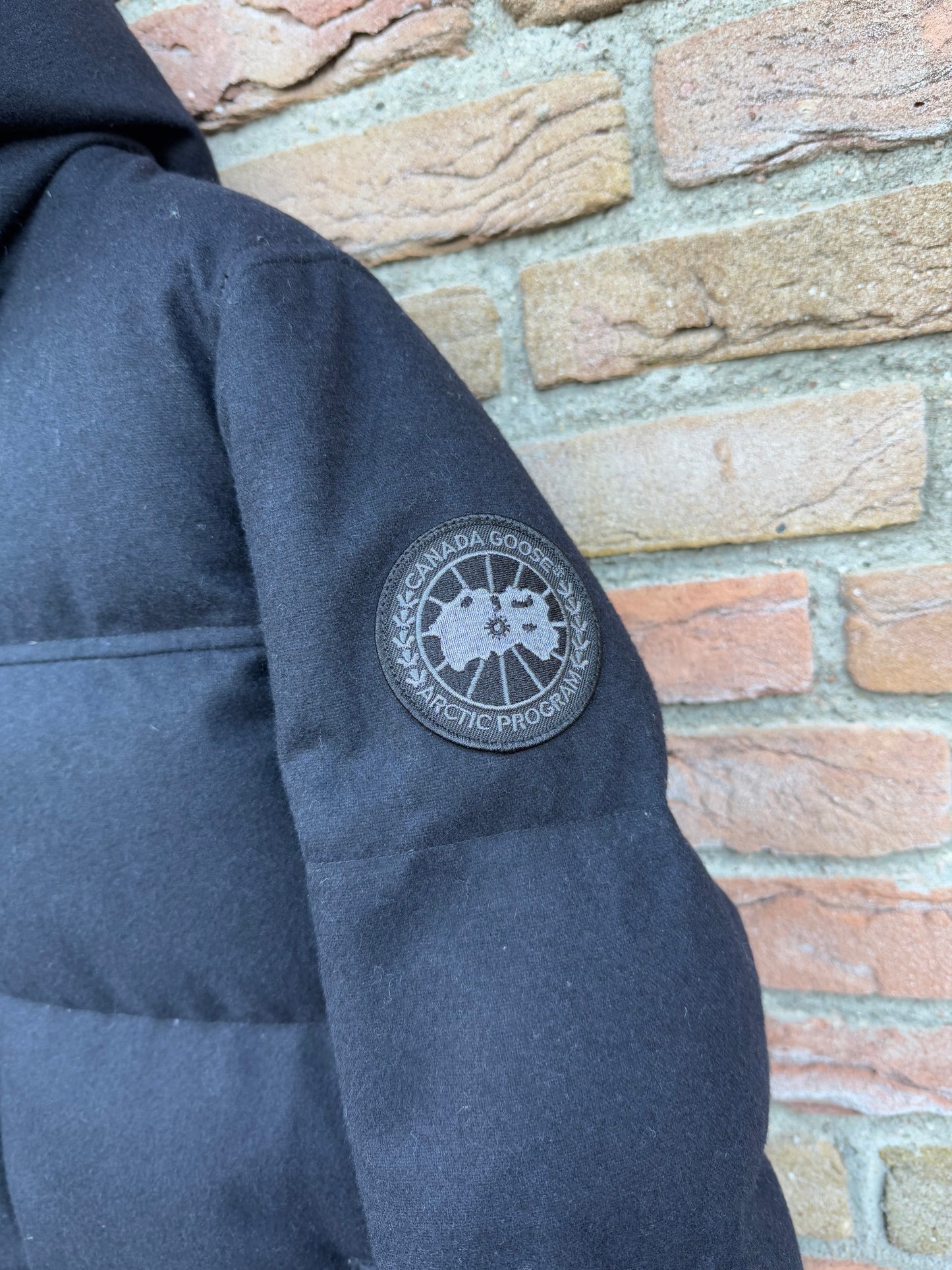 Canada Goose MacMillan Wool Parka - M