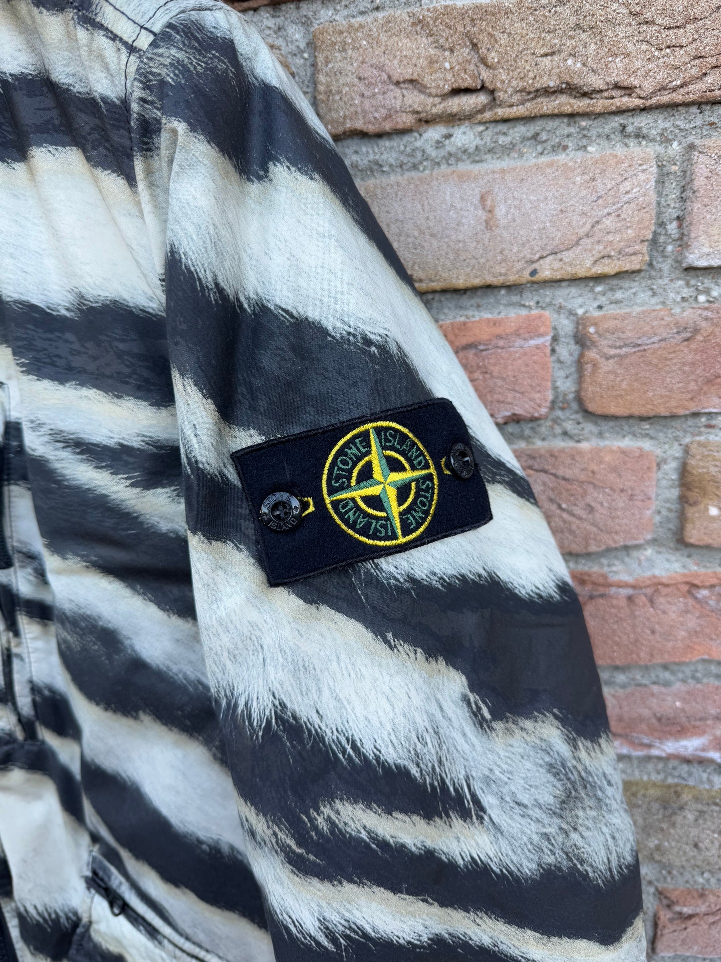 Stone Island White Tiger Camo 50 Fili Primaloft Jacket - L