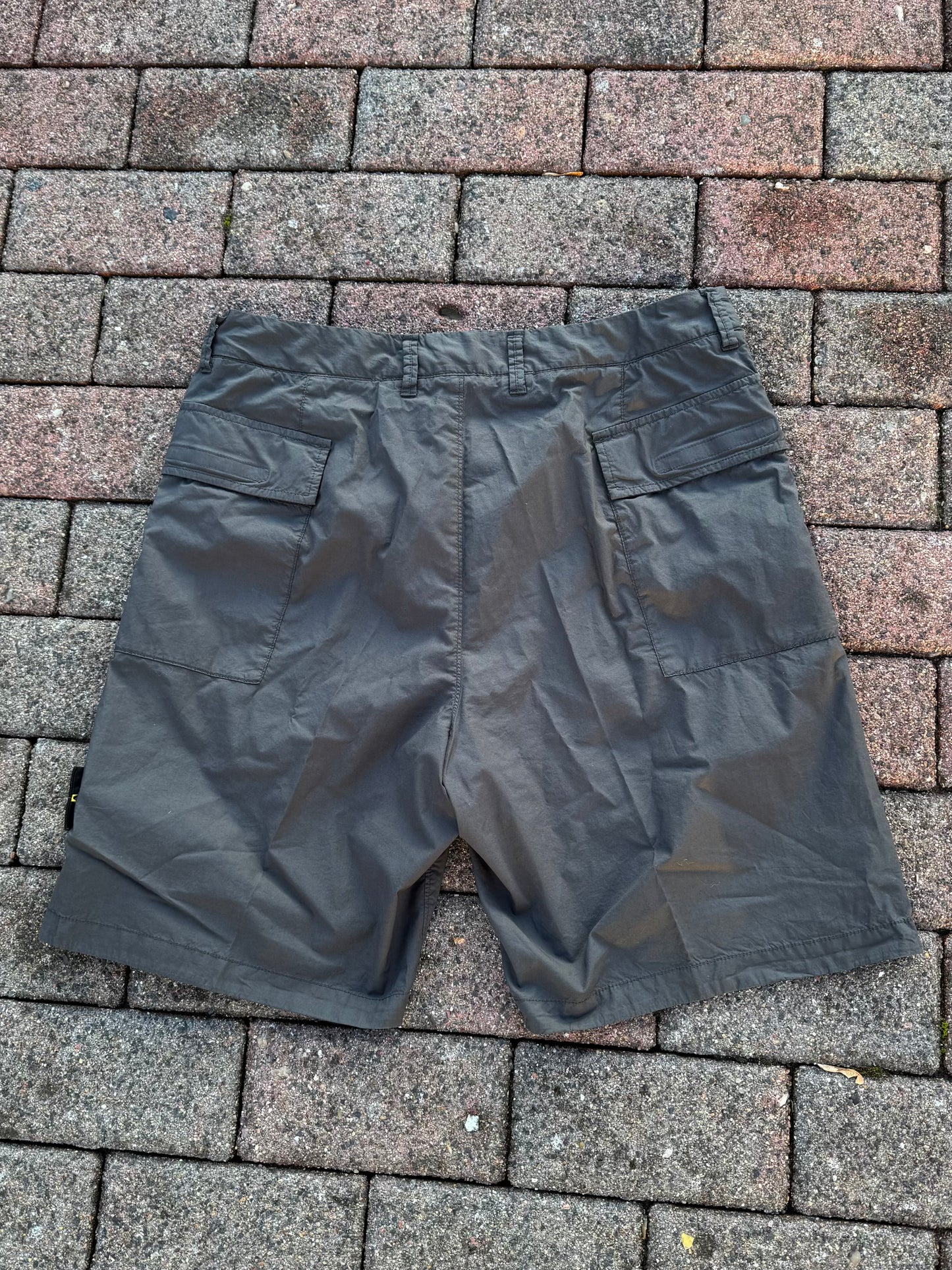 Stone Island Cargo Shorts - W32
