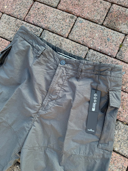 Stone Island Cargo Shorts - W32