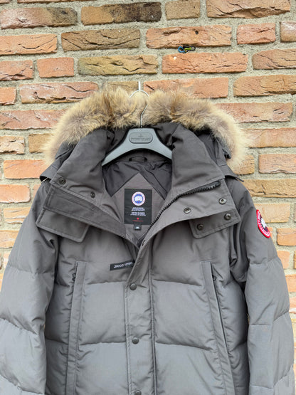 Canada Goose Wyndham Parka - M