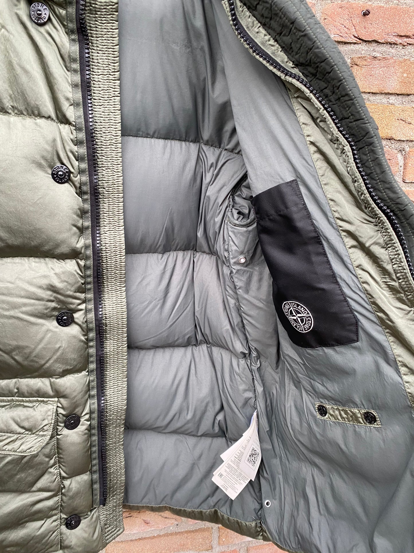 Stone Island Nylon Raso Daunenjacke - M