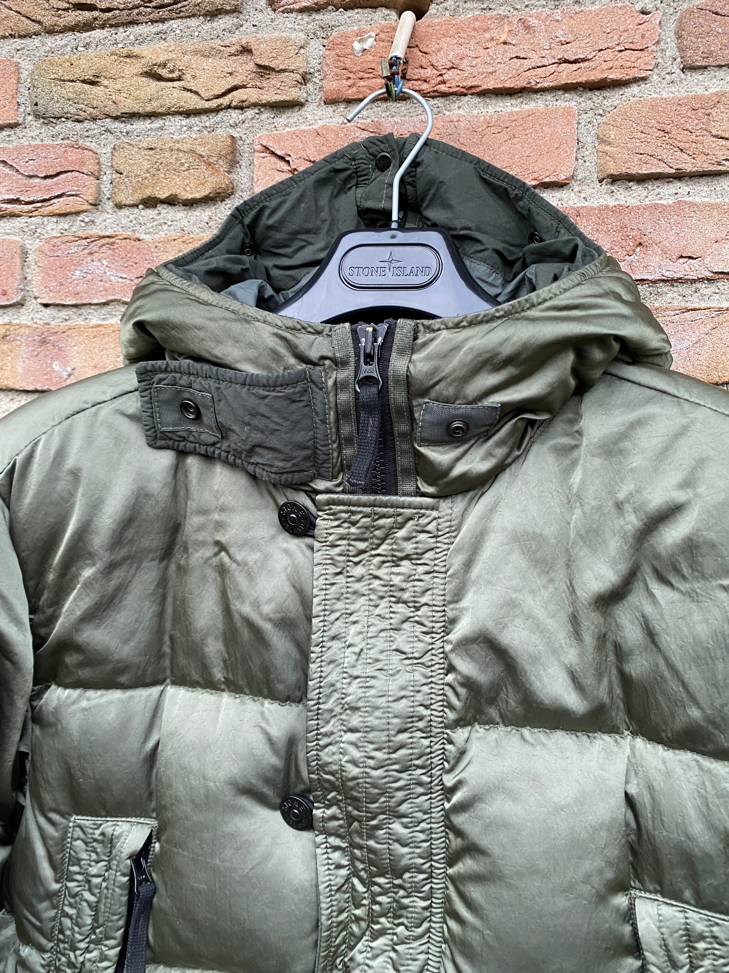 Stone Island Nylon Raso Daunenjacke - M