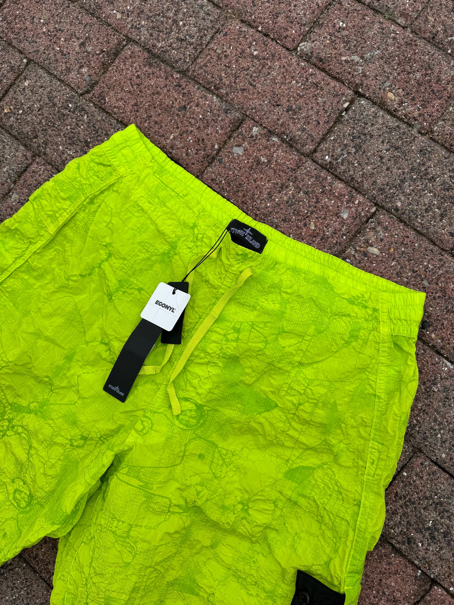 Stone Island Shadow Project Waffle Print Nylon Metal Shorts - M