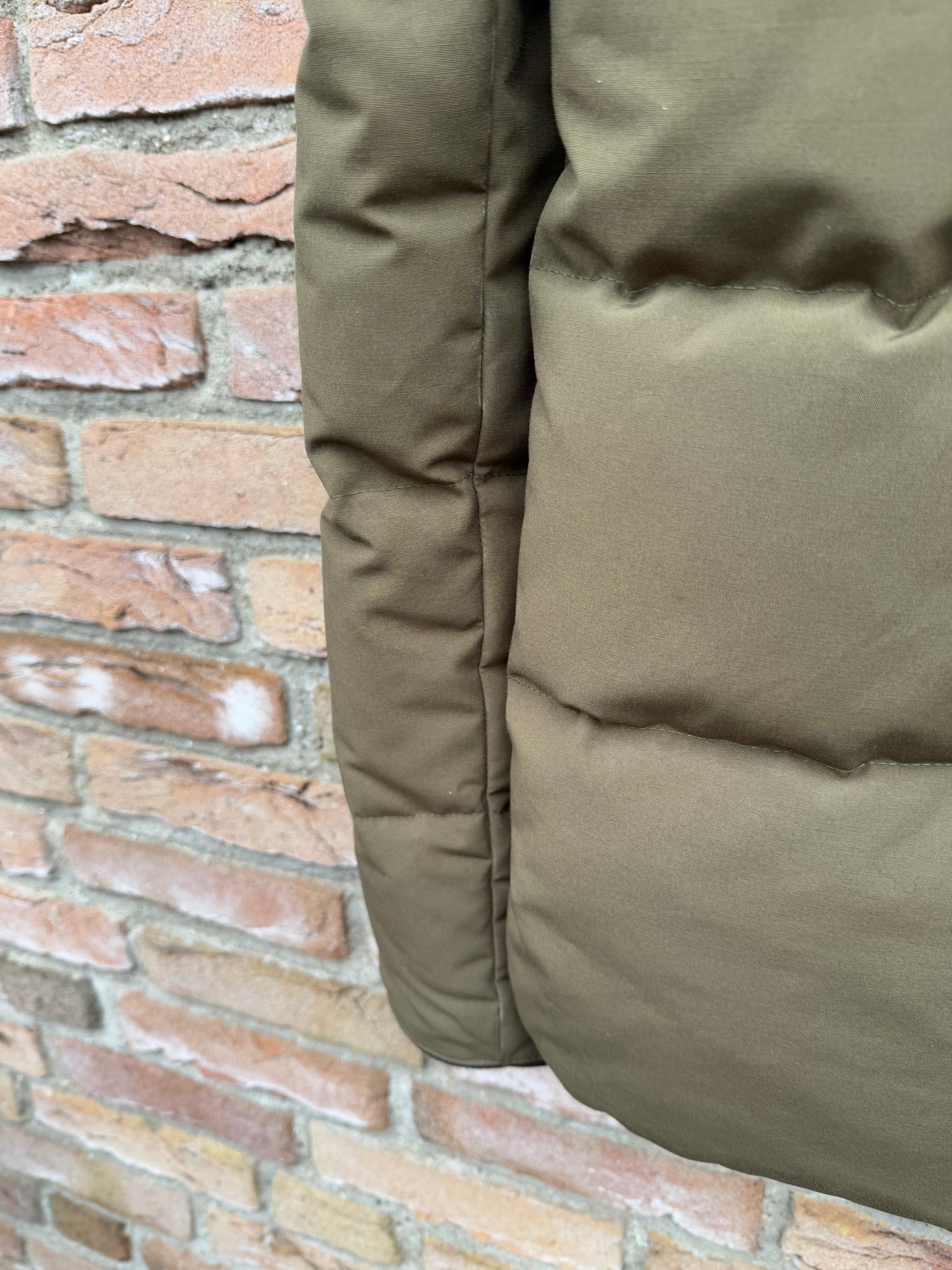 Canada Goose MacMillan Parka - M