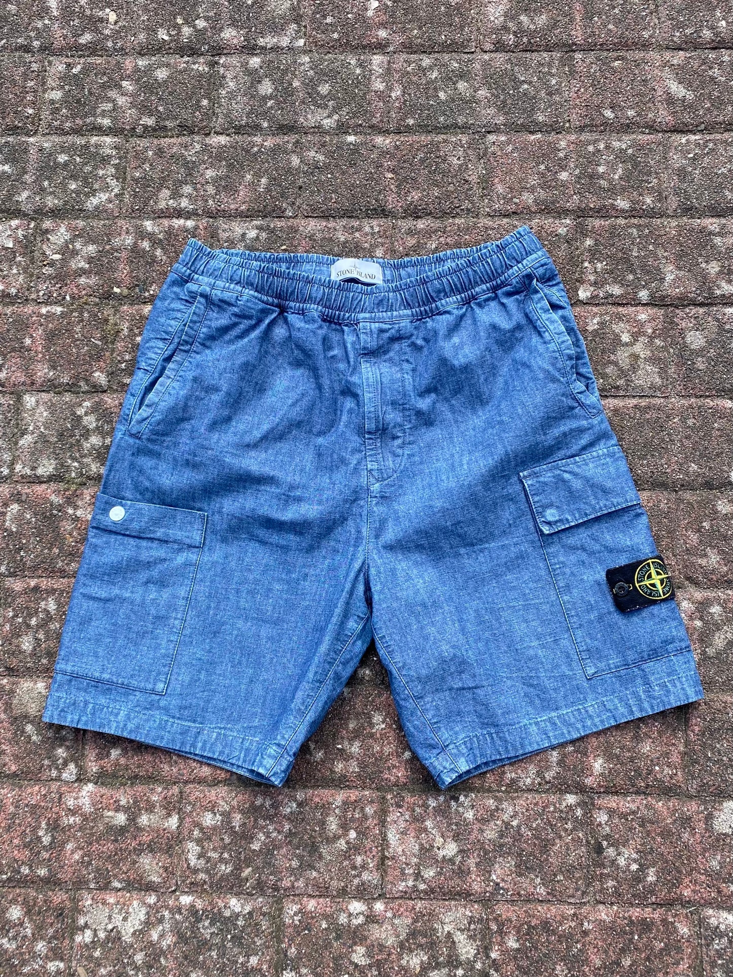 Stone Island Shorts - W32