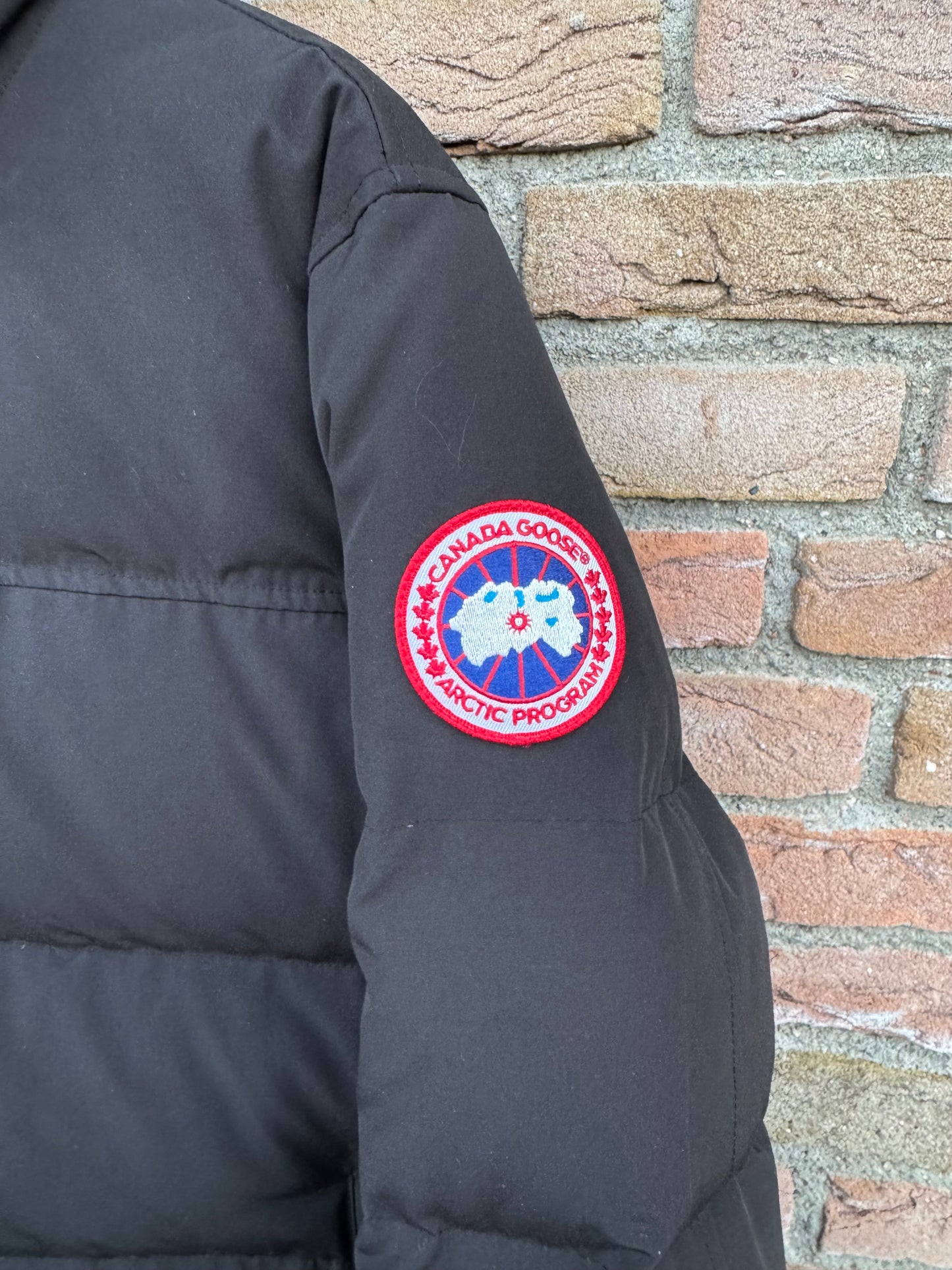 Canada Goose MacMillan Parka - L