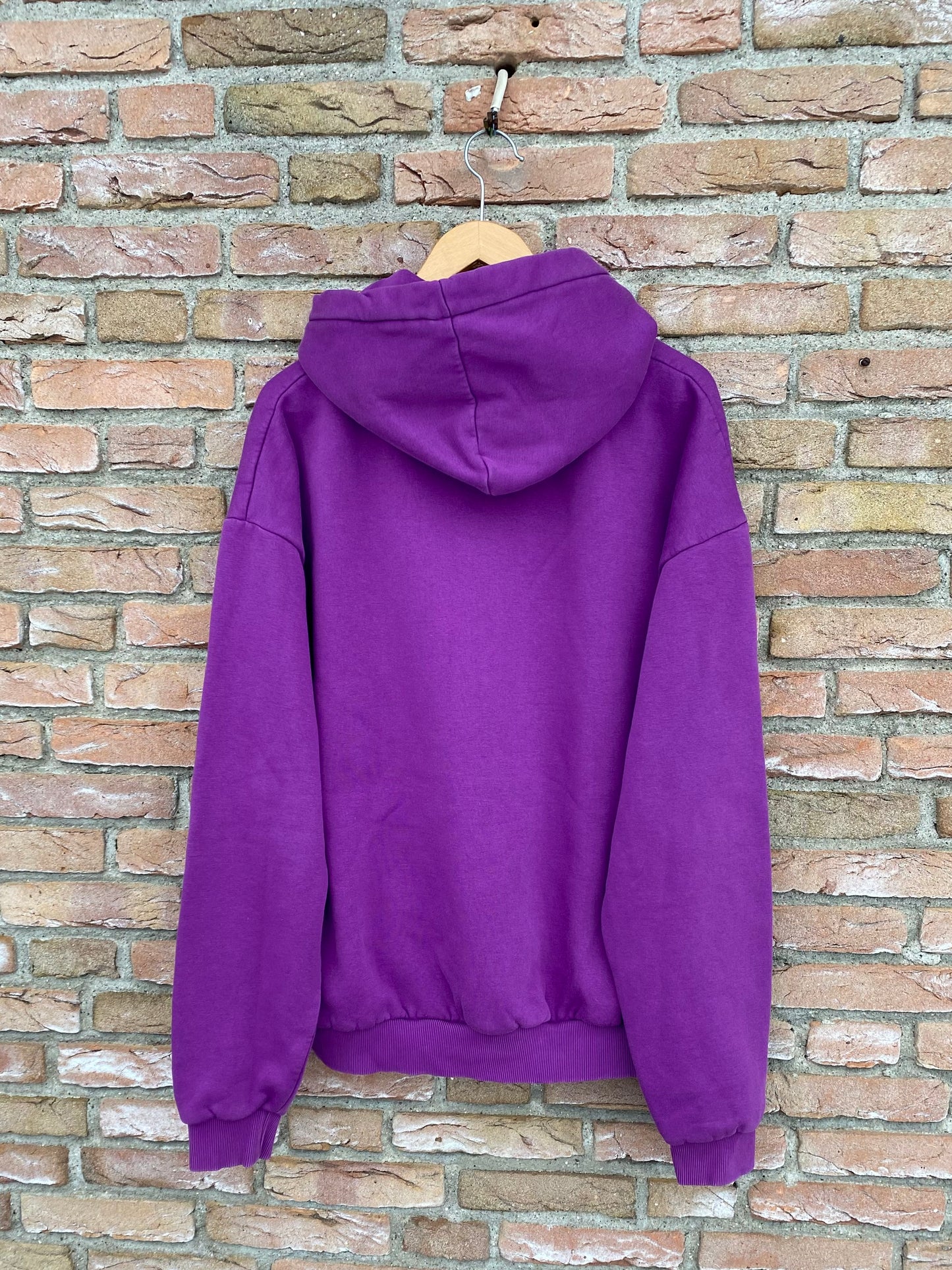 LFDY Hoodie - L