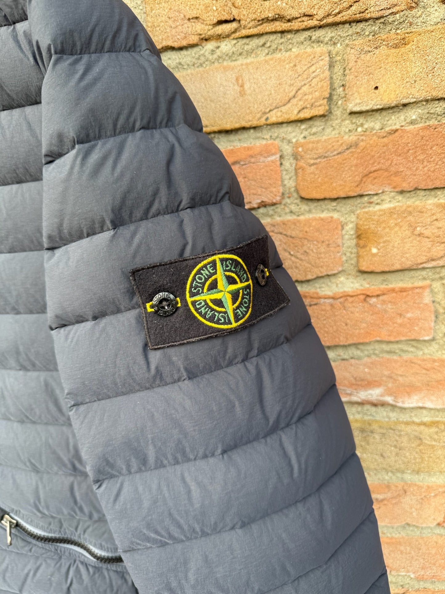 Stone Island Loom Woven Down Chambers Stretch Nylon-TC Jacket - L