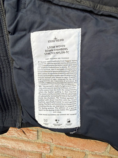 Stone Island Loom Woven Down Chambers Stretch Nylon-TC Jacket - L