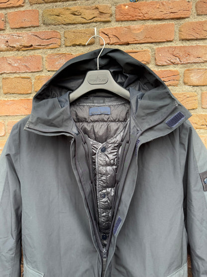 Stone Island Tank Shield Ghost feat. Multi Layer Fusion Jacket - L