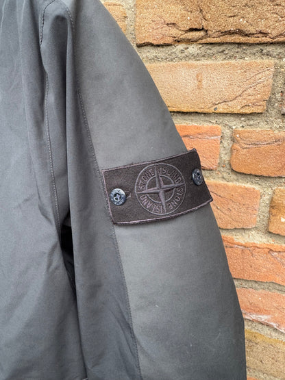 Stone Island Tank Shield Ghost feat. Multi Layer Fusion Jacket - L