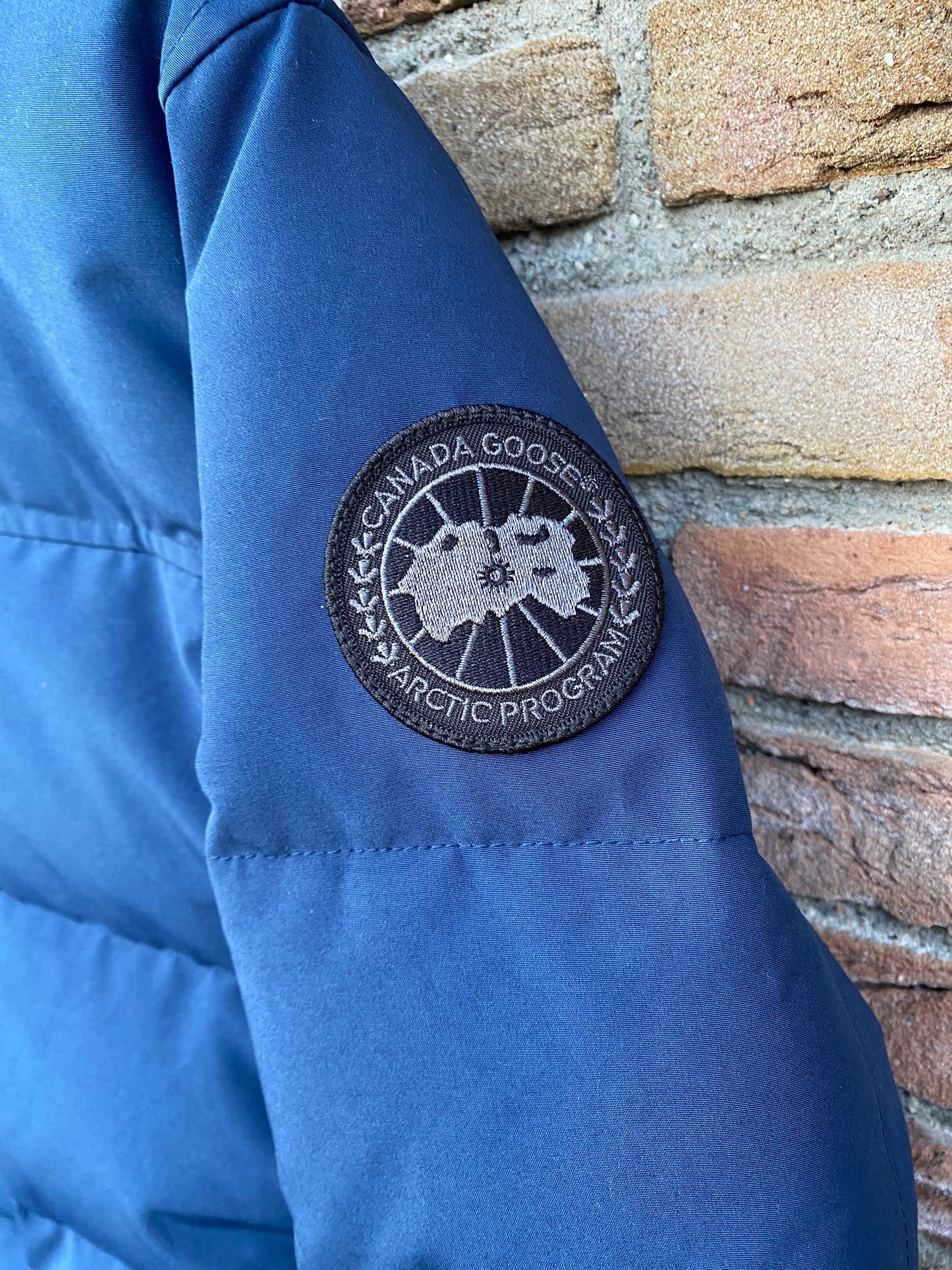 Canada Goose MacMillan Parka - L